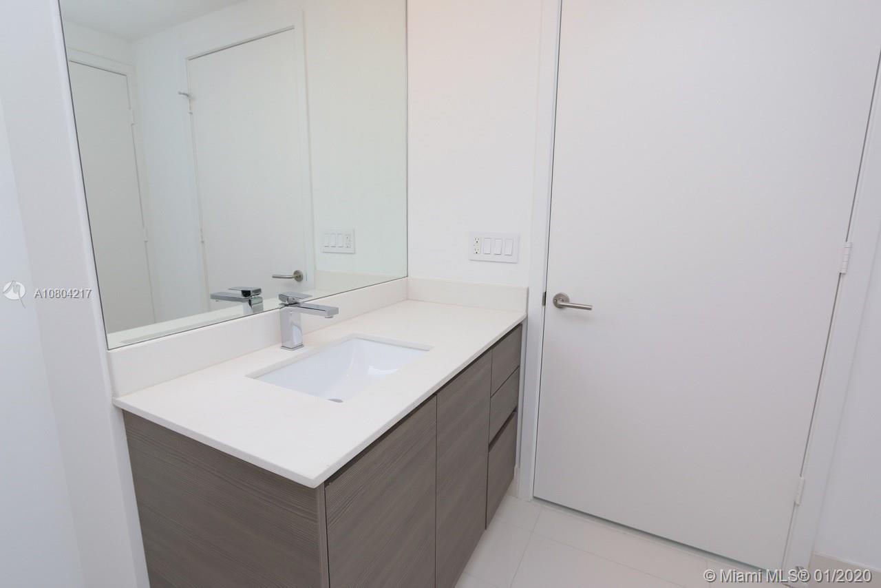 ICON BAY CONDO - Residential