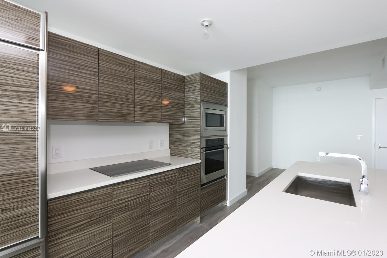 ICON BAY CONDO - Residential