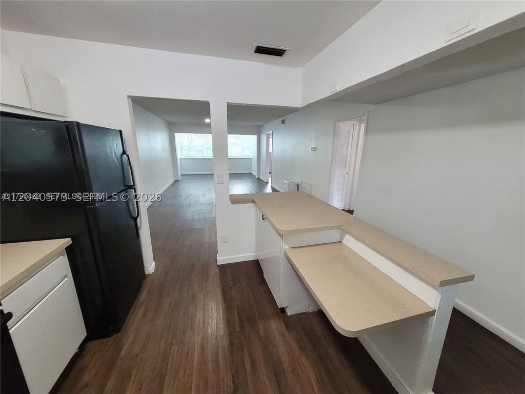 Photo of 2832 W Fillmore St #18, Hollywood, FL 33020 (MLS # A12040573)