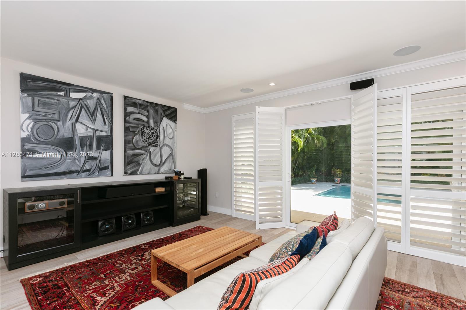 CORAL ESTATES - Residential