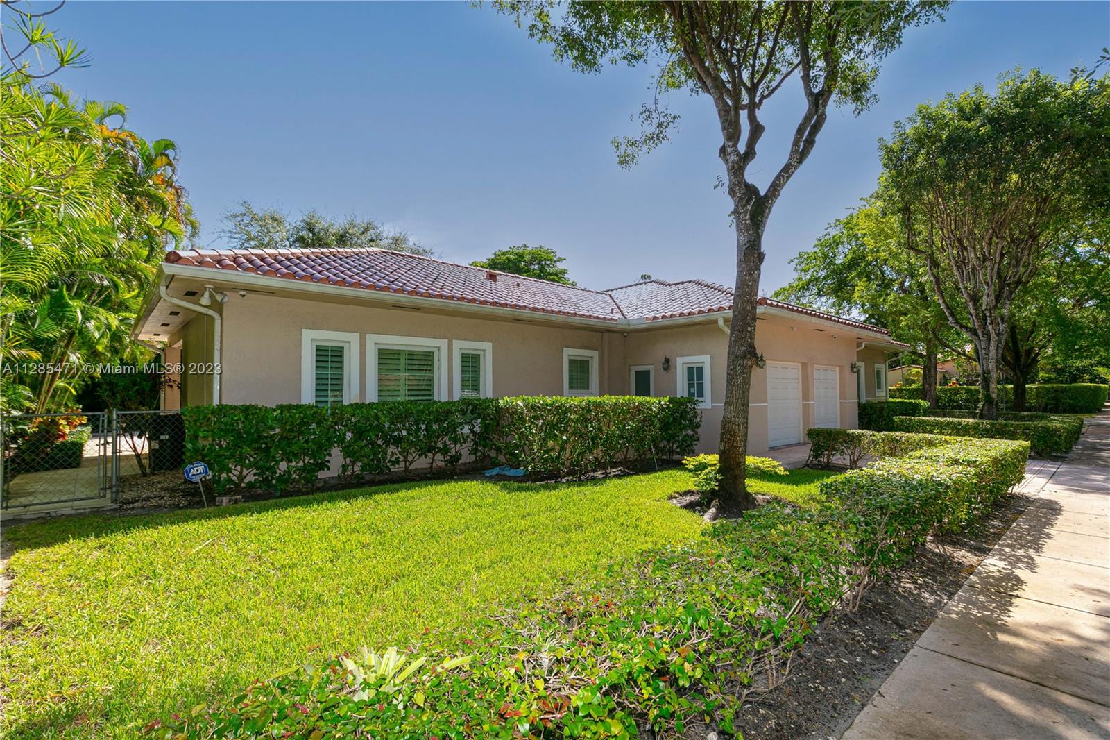 CORAL ESTATES - Residential