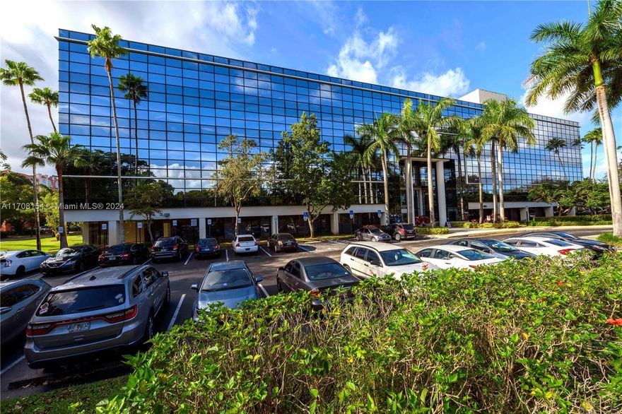 Beautifull modern 5 star building in heart of Fort Lauderdale strategically positioned near highways for an easy access. The building is located on the water so tenants can enjoy beautiful water views as well as greenery all around. All bathrooms have been renovated as well as lobby. Brand new carpets give the building very modern look. Great layouts of all offices. CAM is 13$
