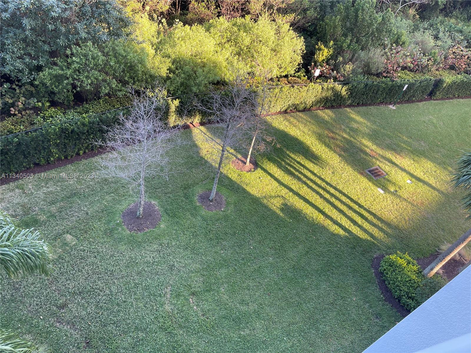 THE OAKS I CONDO - Residential Lease