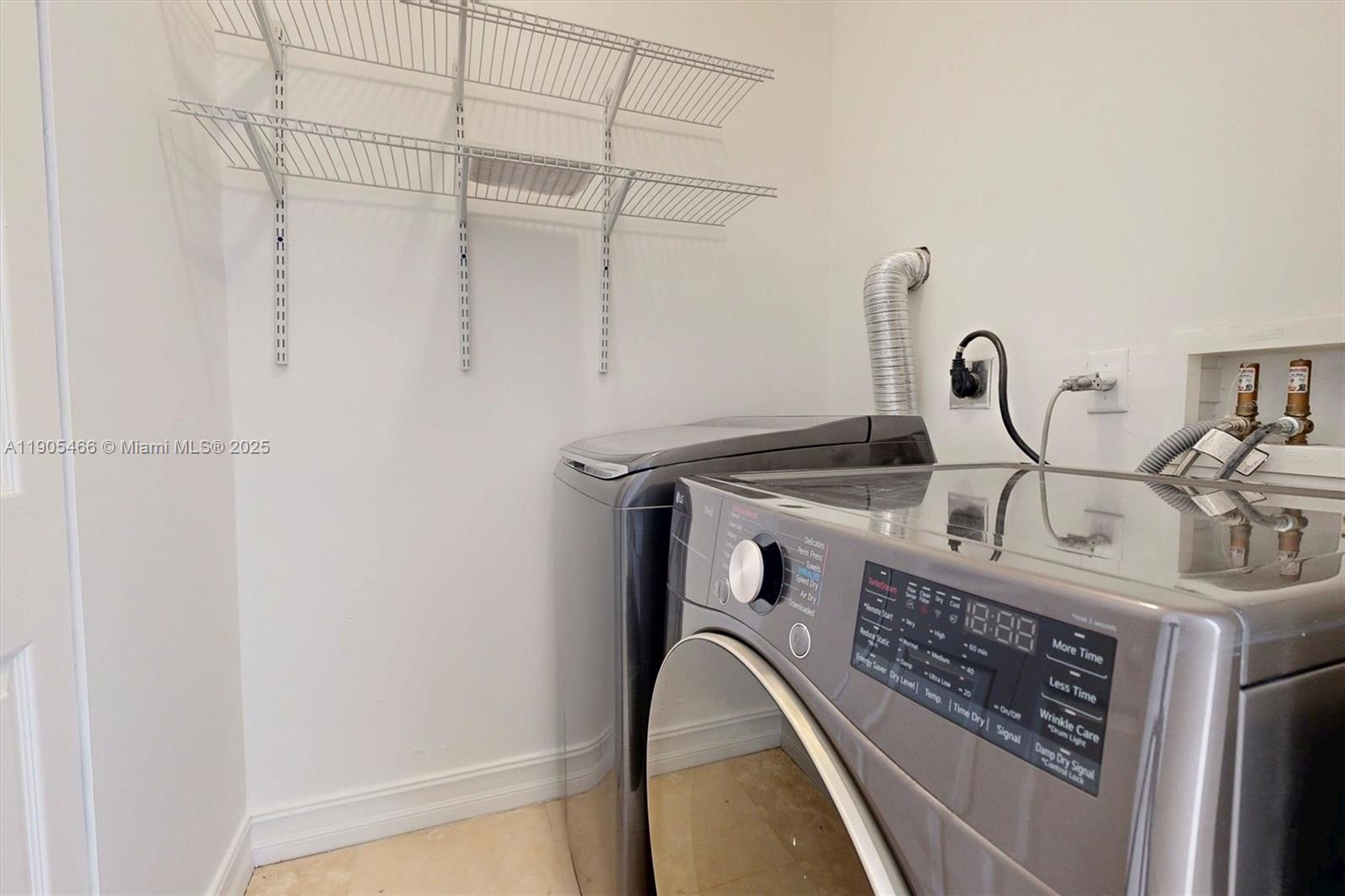 INDIANA GROVE CONDO - Residential Lease