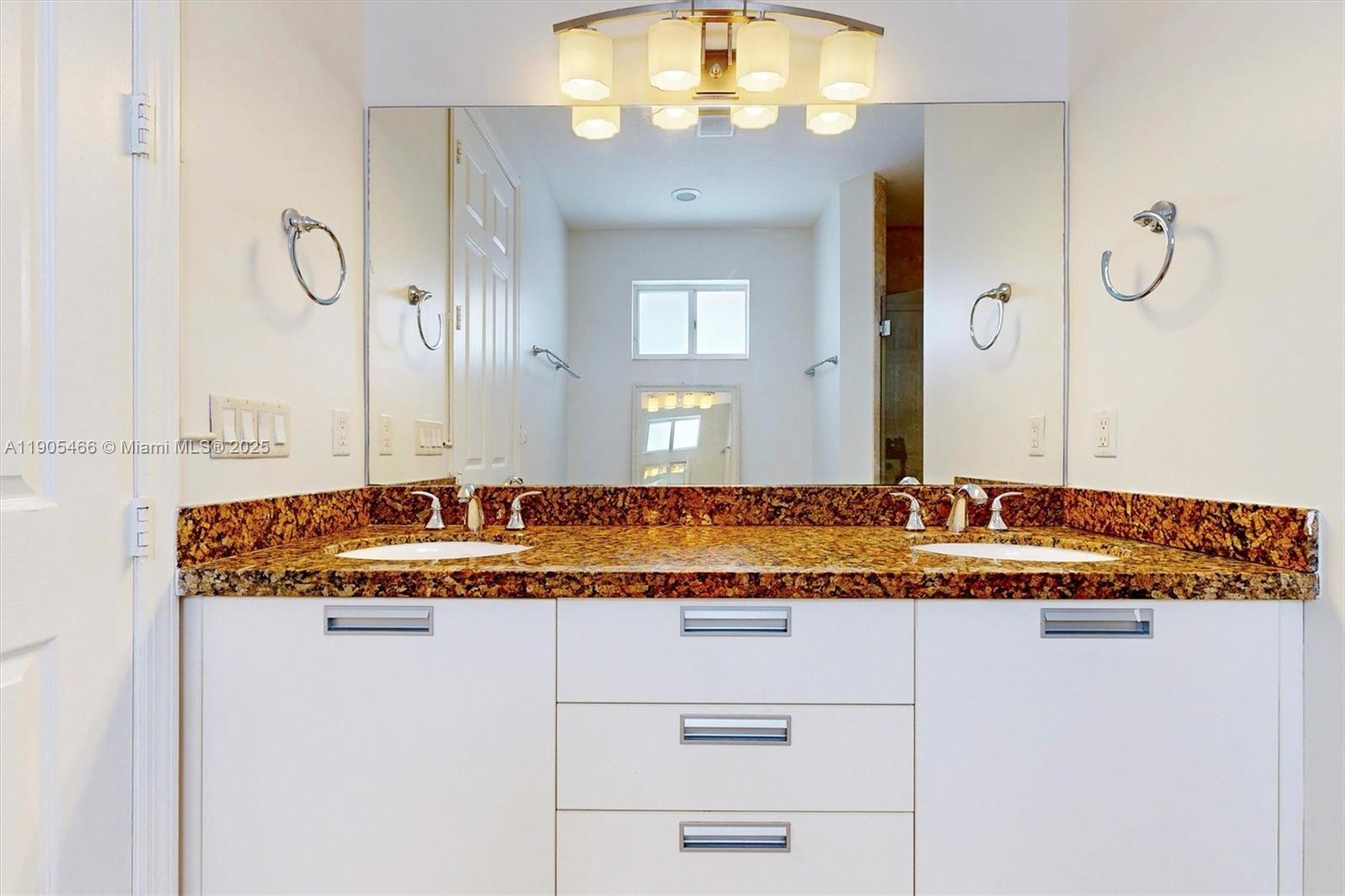 INDIANA GROVE CONDO - Residential Lease