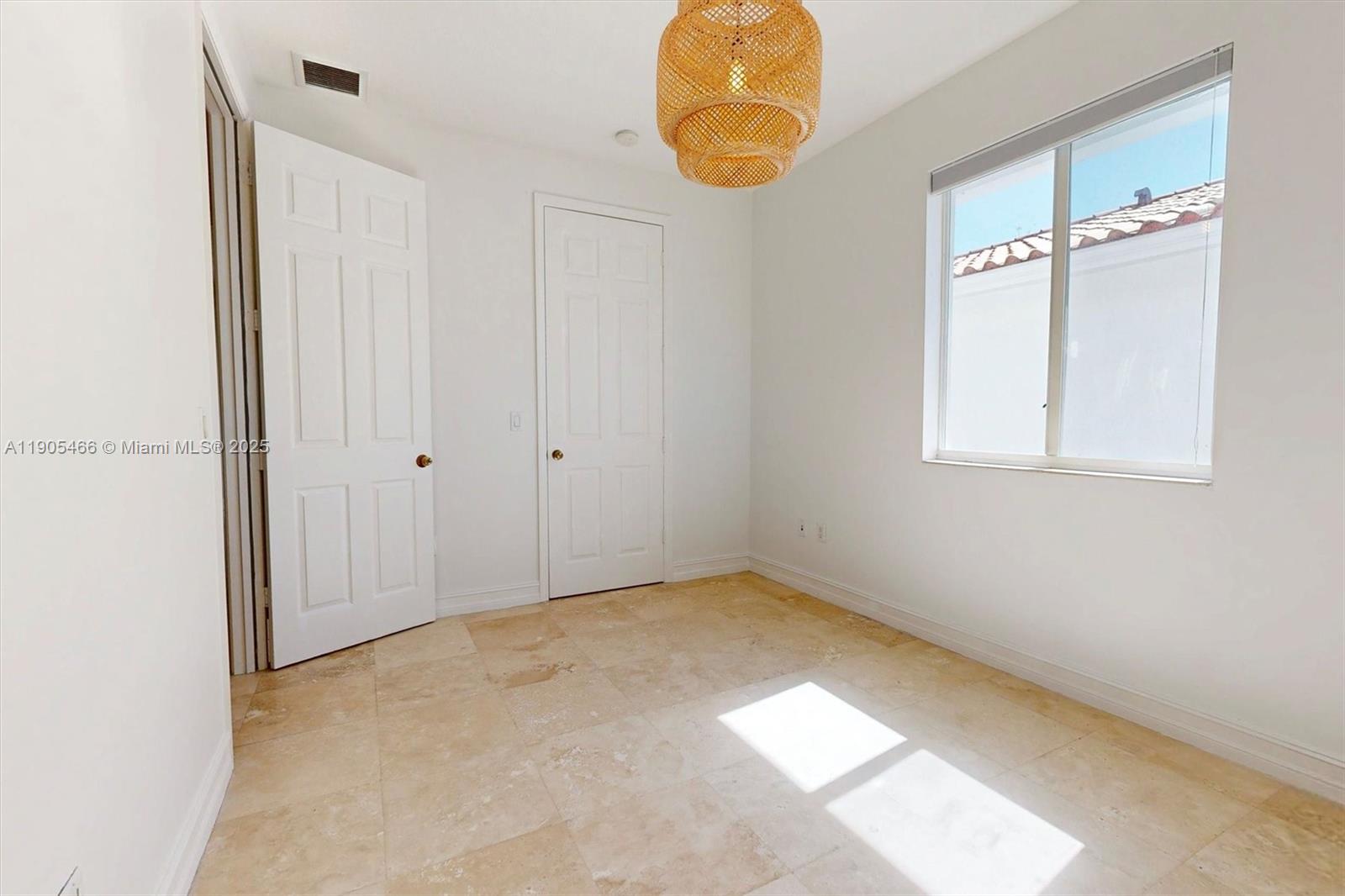 INDIANA GROVE CONDO - Residential Lease