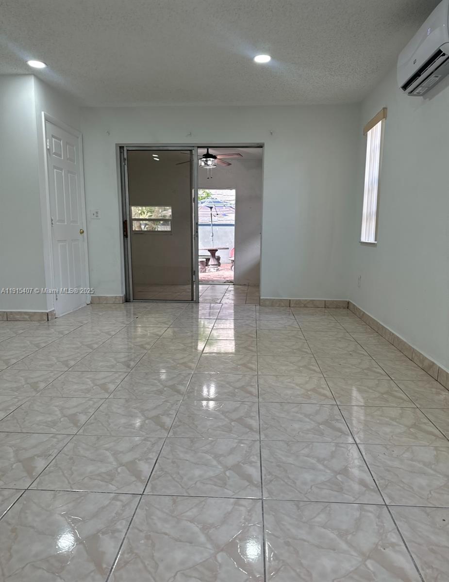 Meadow Wood Manor Sec 09 - Residential Lease