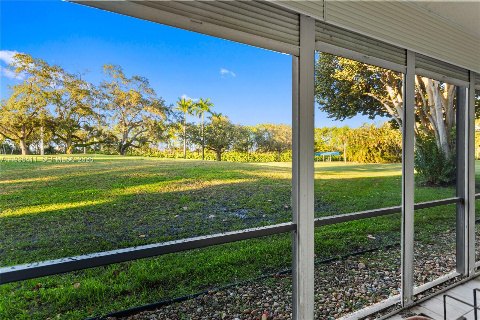 HOLLYBROOK GOLF AND - Residential