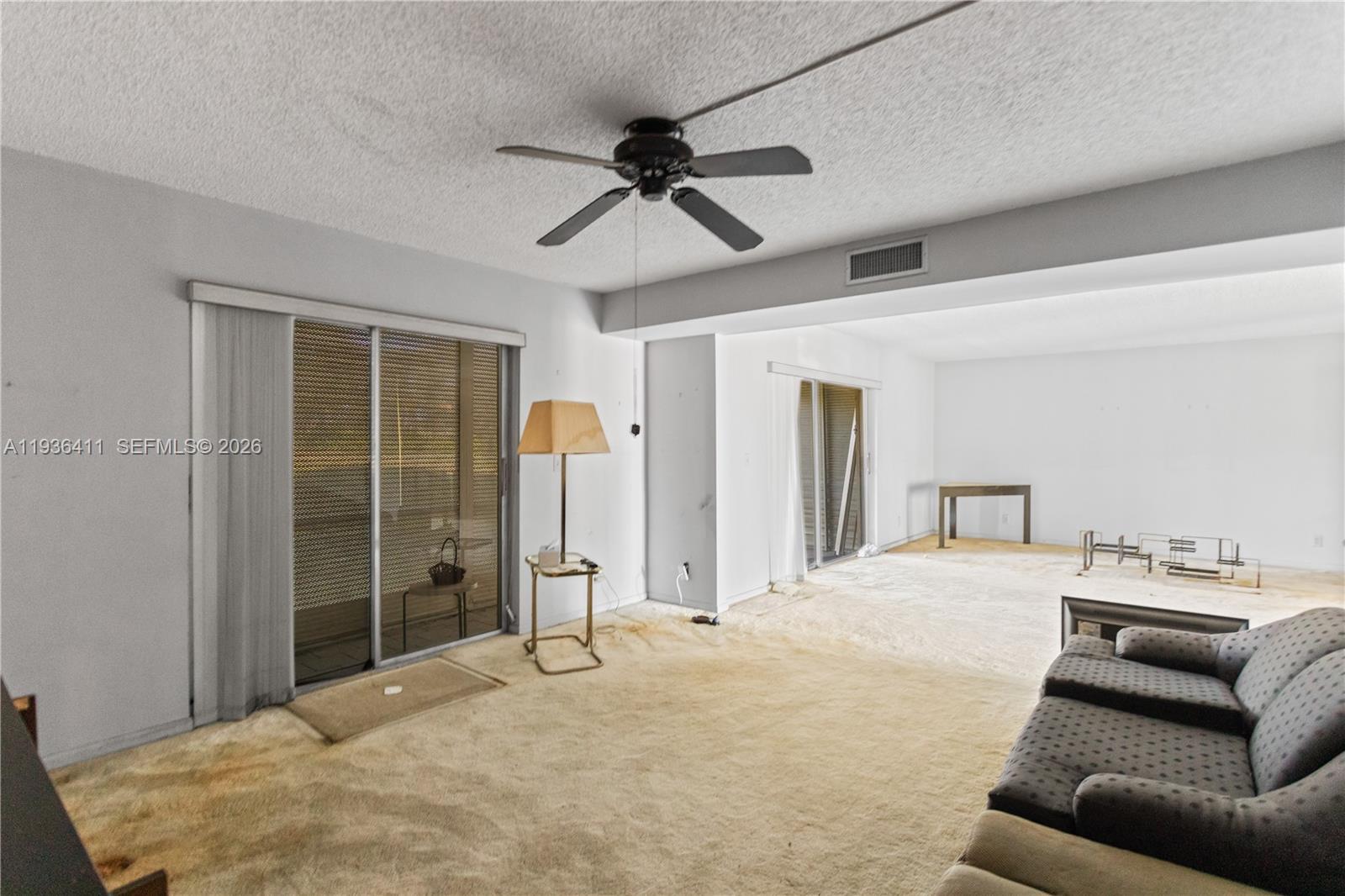 HOLLYBROOK GOLF AND - Residential