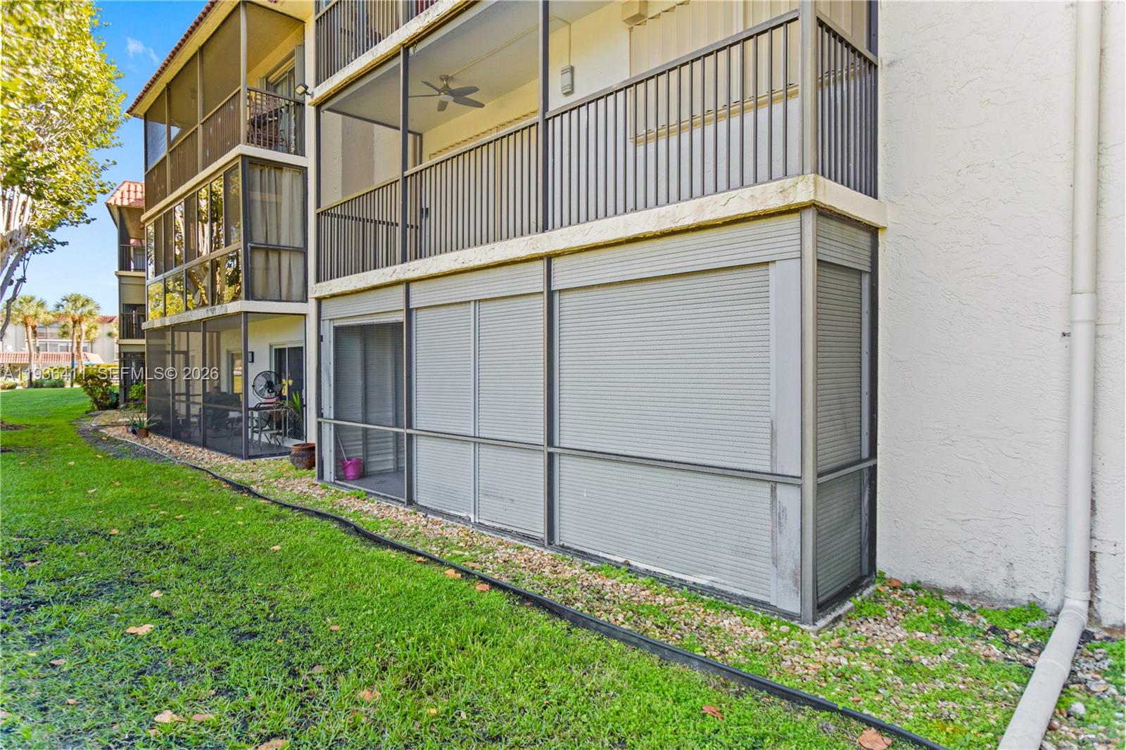 HOLLYBROOK GOLF AND - Residential