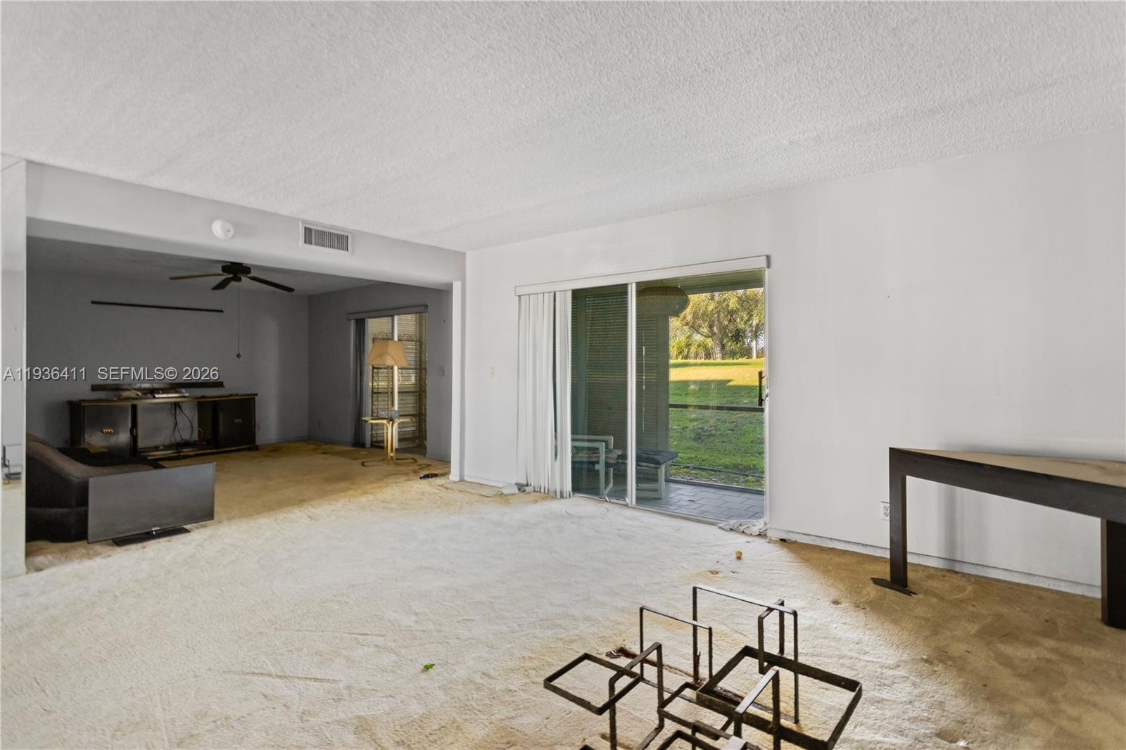 HOLLYBROOK GOLF AND - Residential