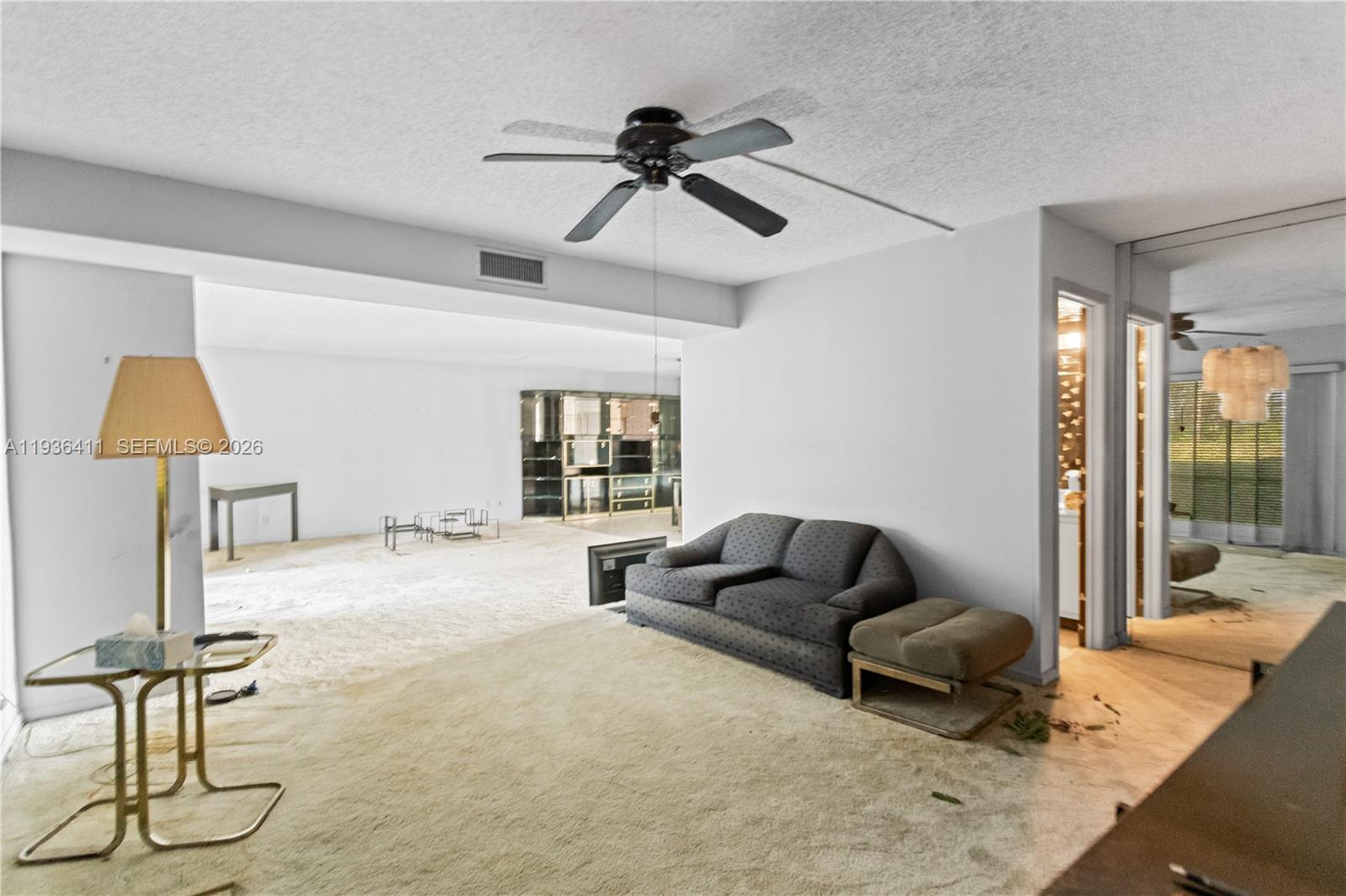 HOLLYBROOK GOLF AND - Residential