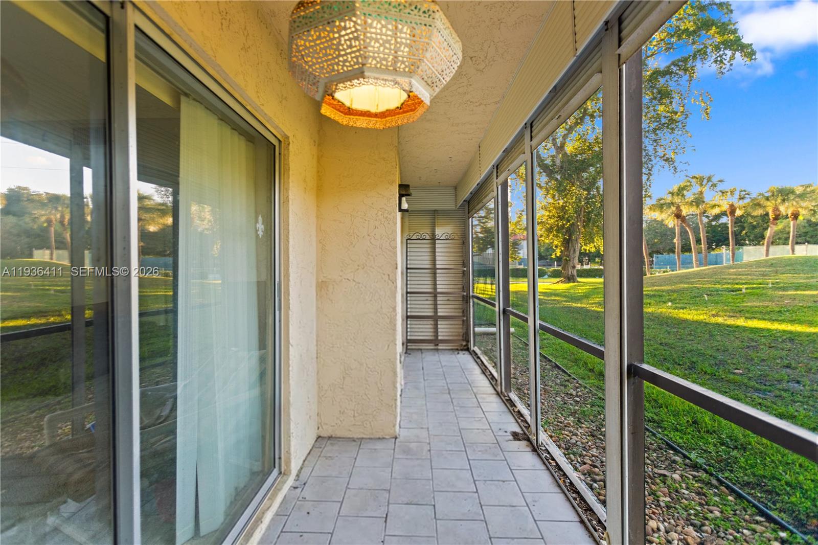 HOLLYBROOK GOLF AND - Residential