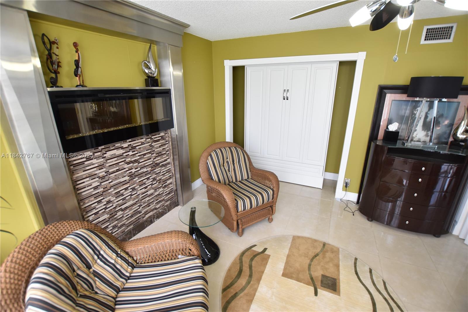 NO 70 PALM-AIRE COUNTRY C - Residential