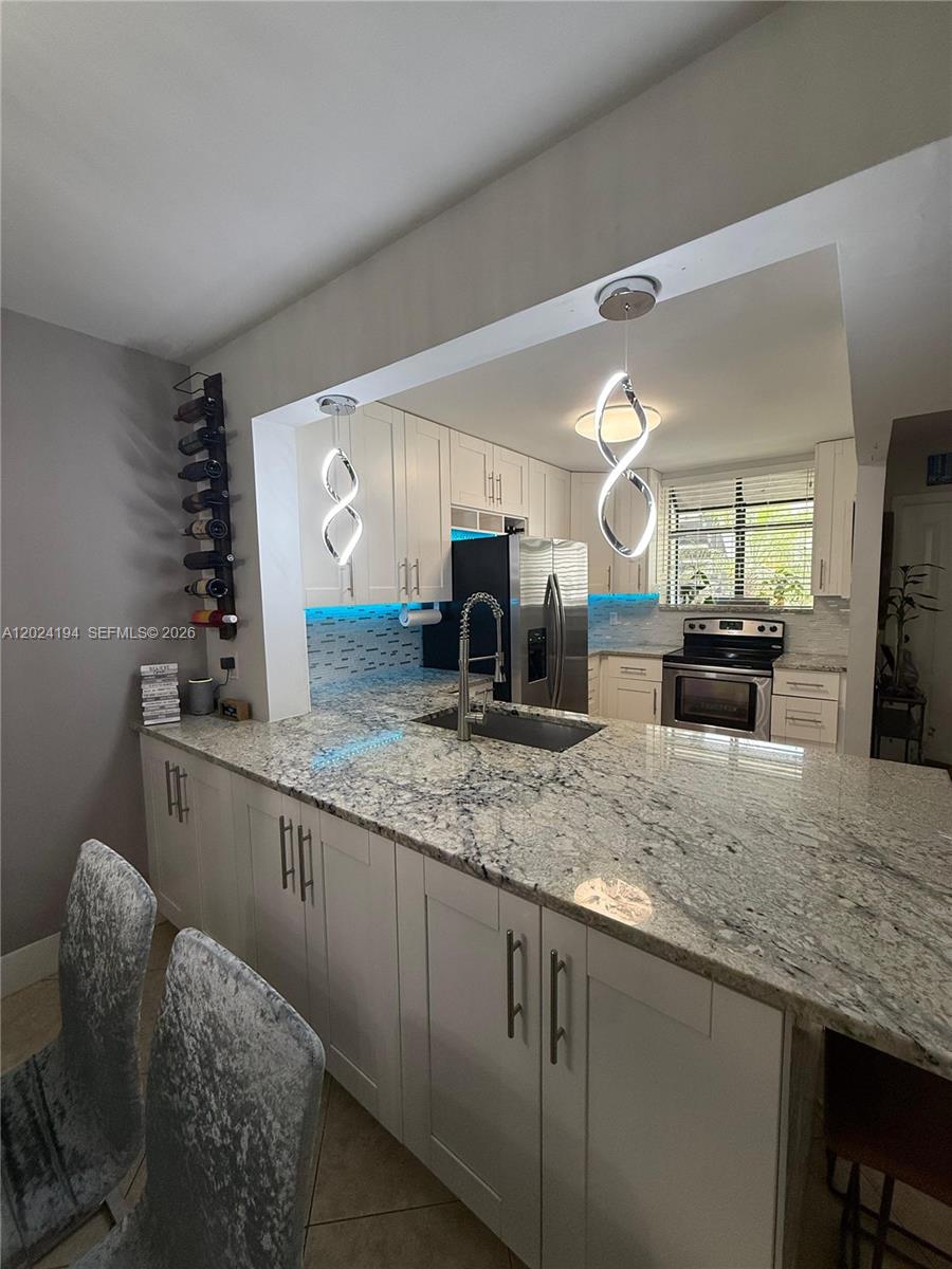 VILLAS AT MEADOW LAKES CO - Residential