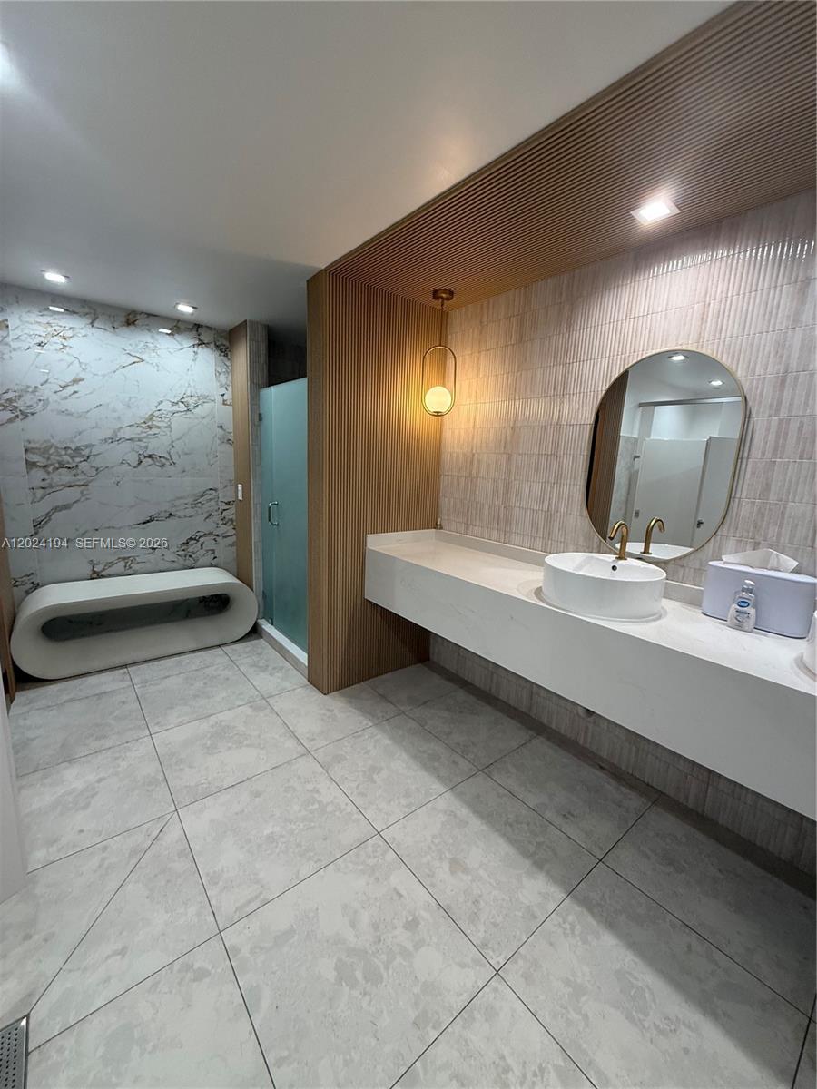 VILLAS AT MEADOW LAKES CO - Residential