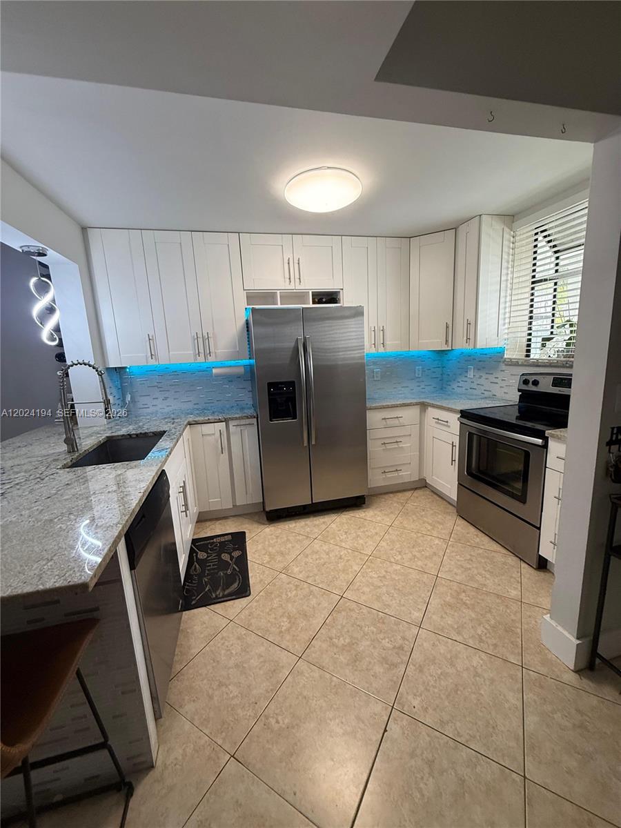 VILLAS AT MEADOW LAKES CO - Residential