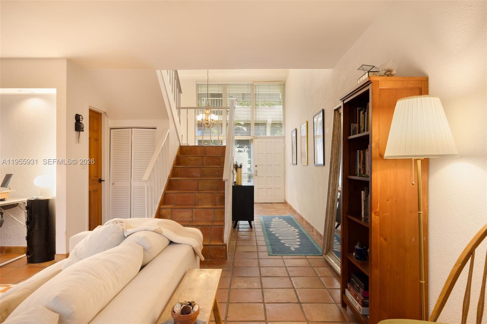 COCONUT GROVE APT CONDO - Residential