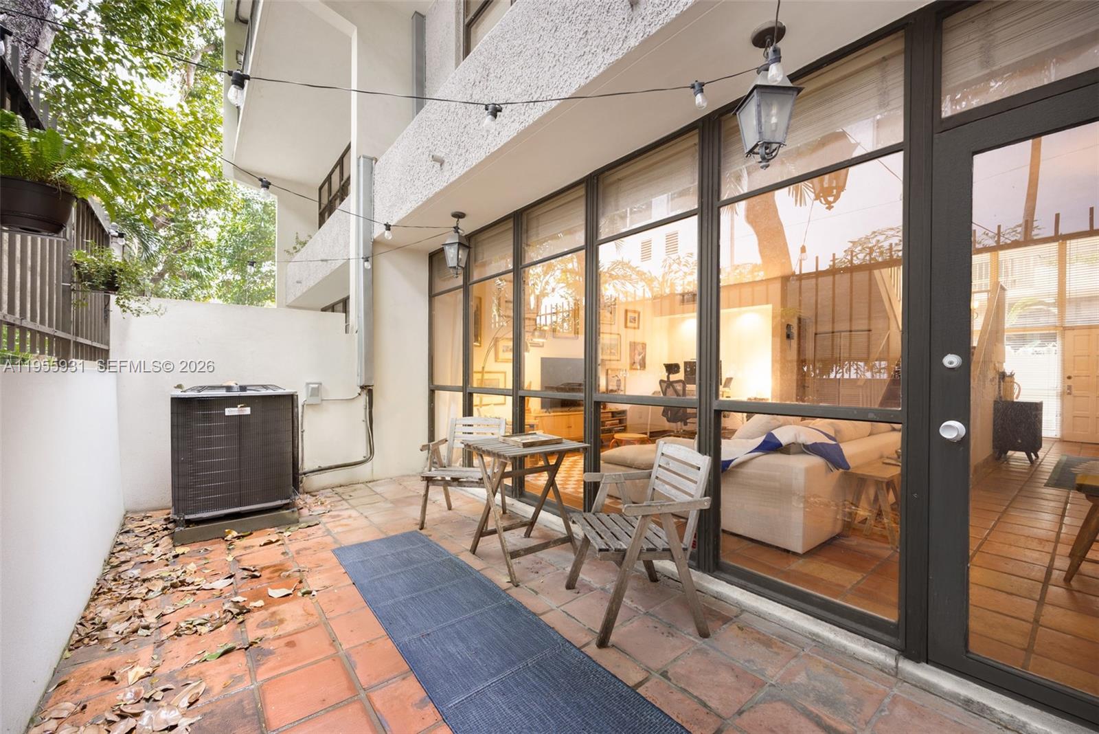 COCONUT GROVE APT CONDO - Residential