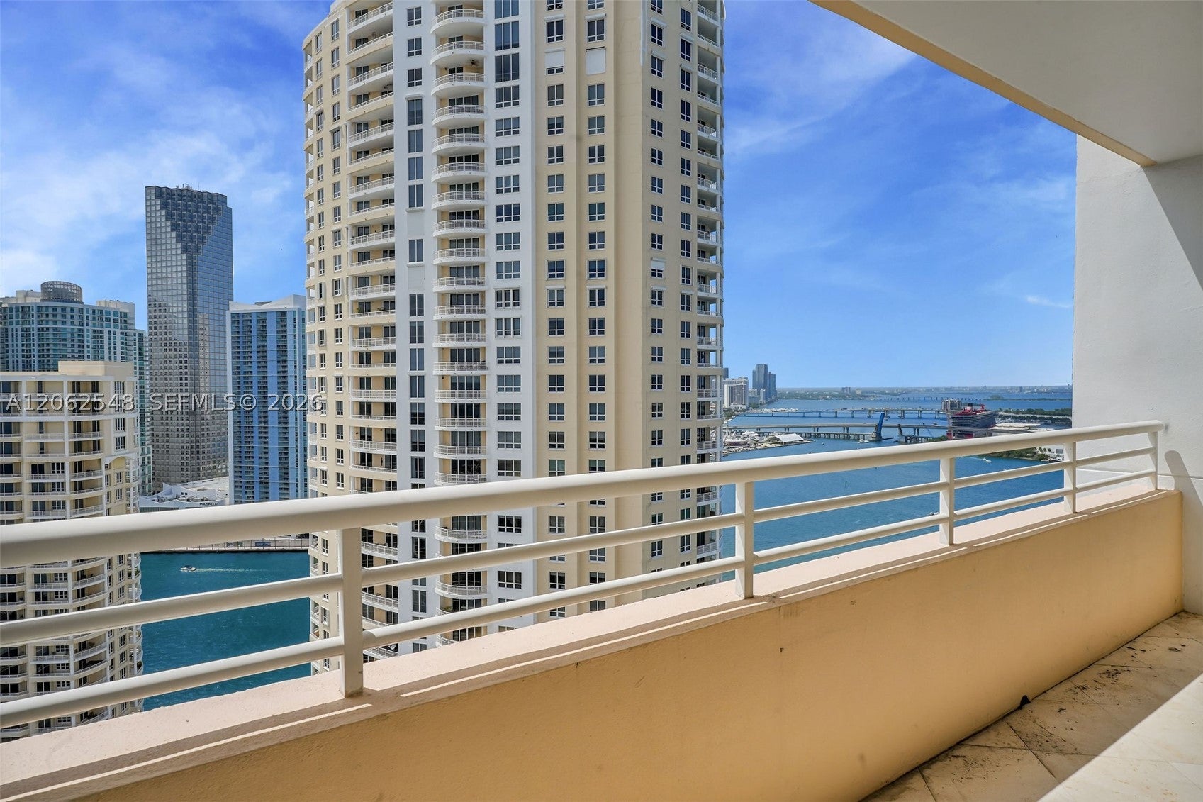 808 Brickell Key Dr 3007