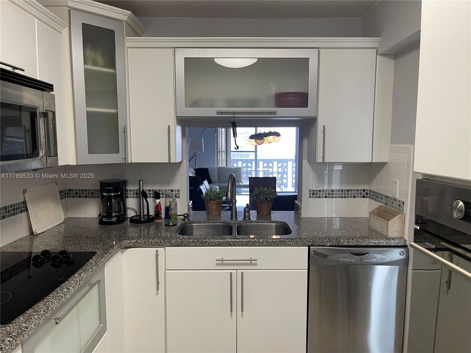 1893 S Ocean Dr 506, Hallandale Beach, Broward County, Florida - 2 Bedrooms  
2 Bathrooms - 
