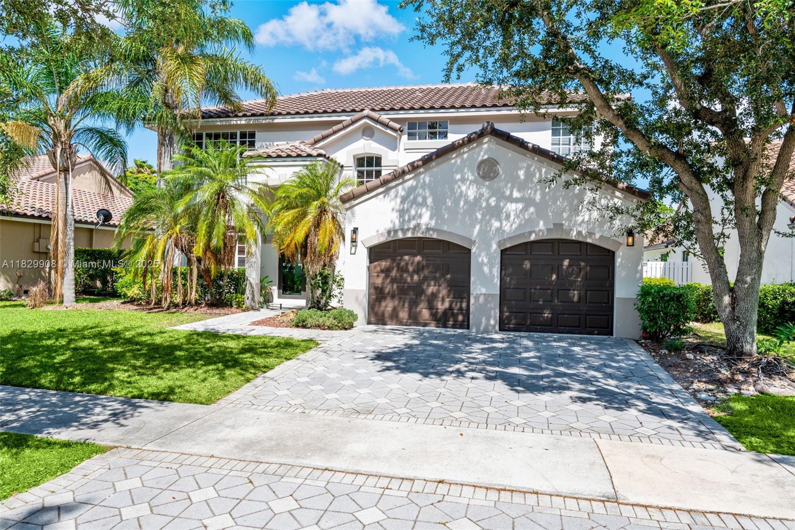 773 Verona Lake Dr, Weston, FL, 33326/$1,049,000 2 773 Verona Lake Dr
