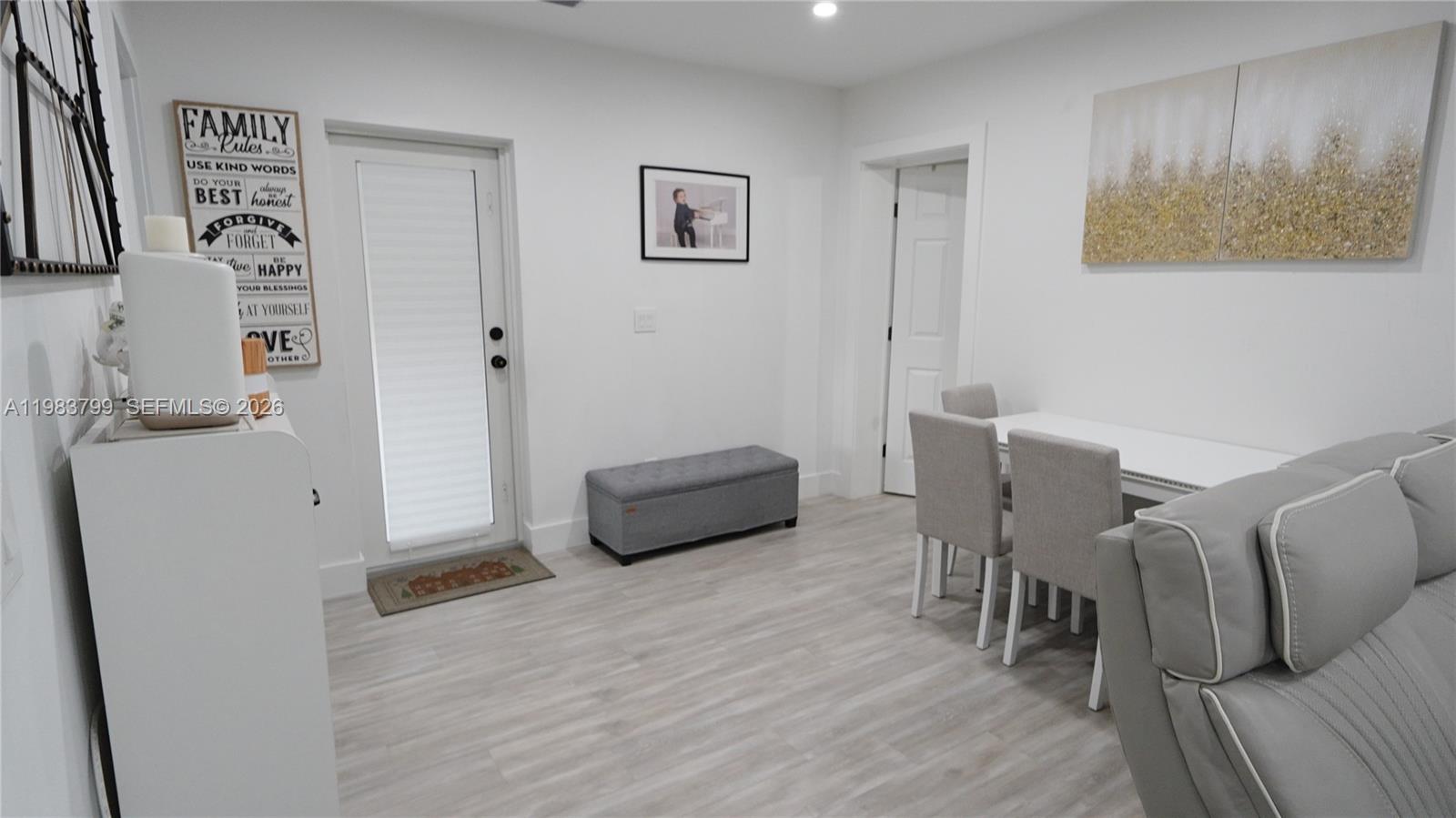 RICHMOND HEIGHTS - Residential