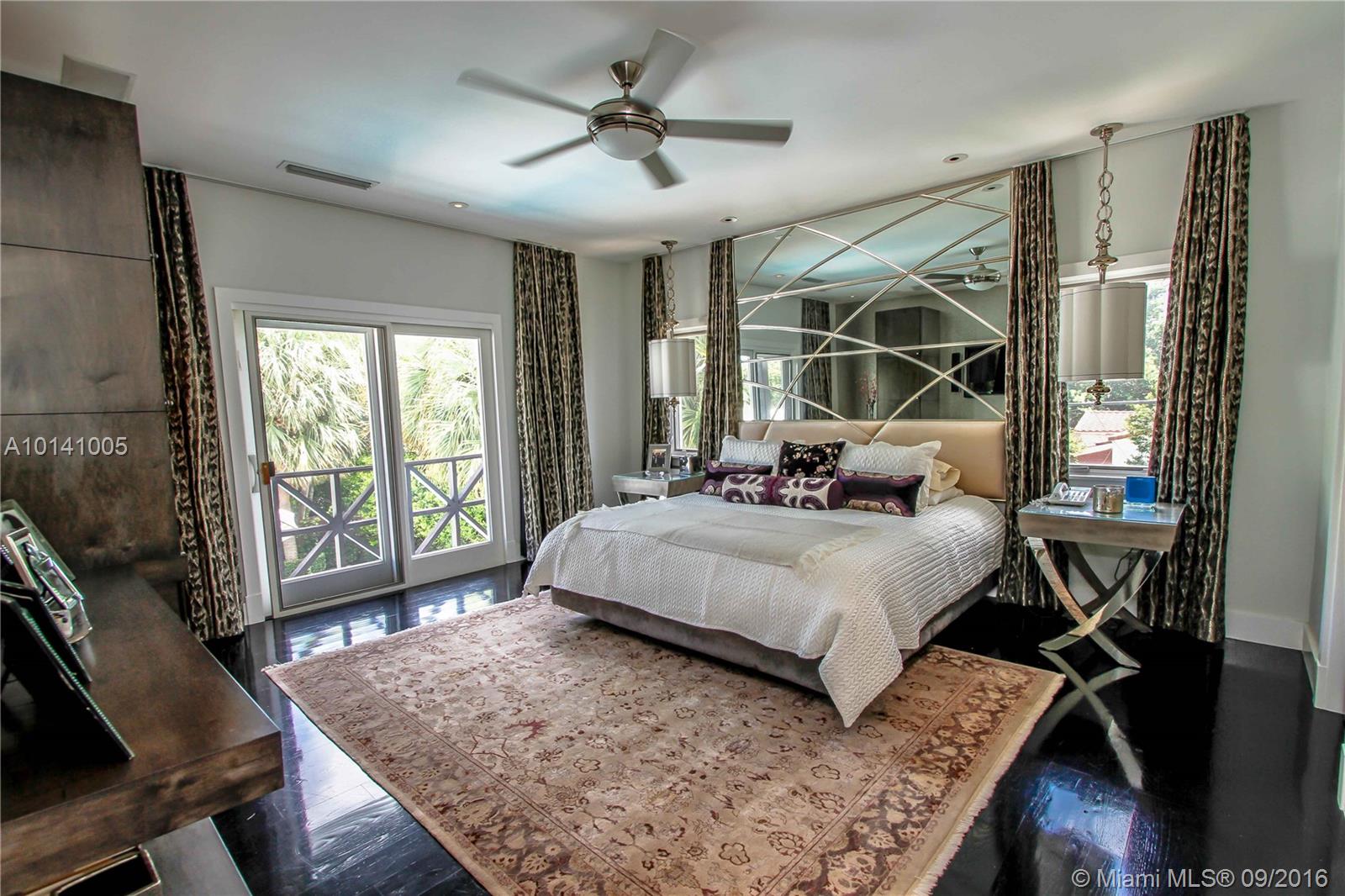 Hollywood Lakes Sec 1-32 - Residential