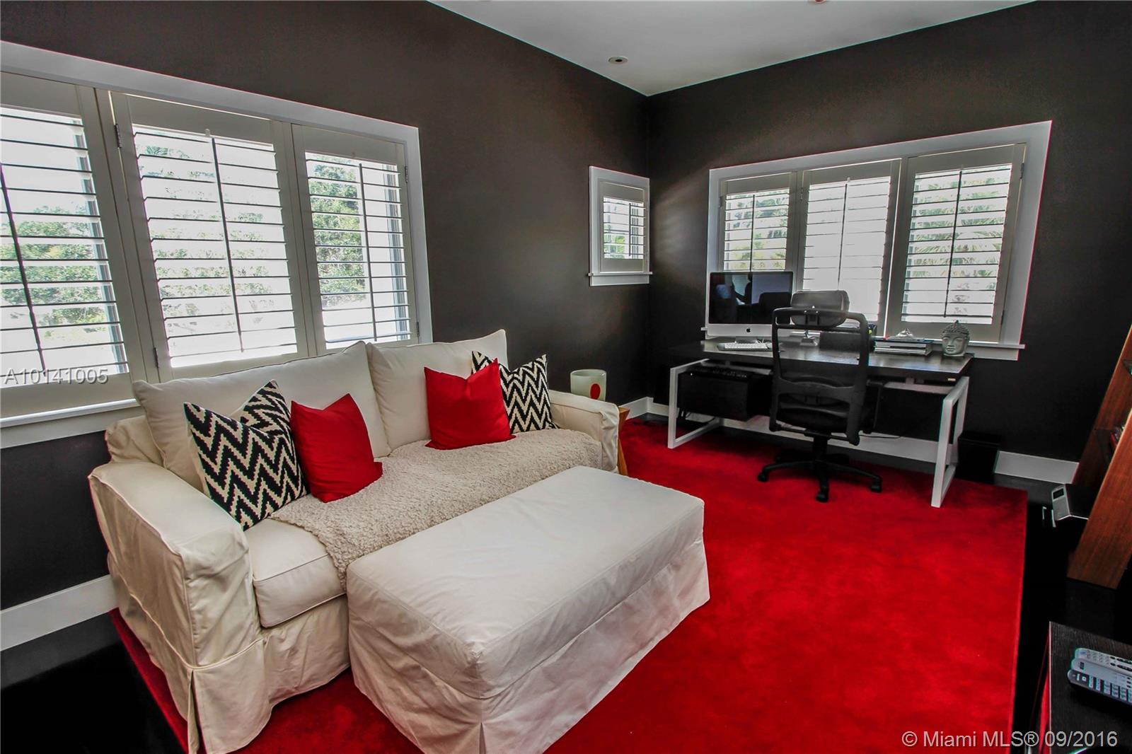 Hollywood Lakes Sec 1-32 - Residential