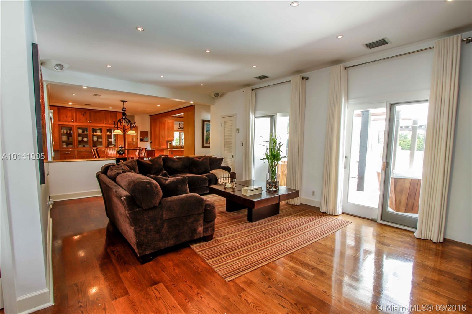 Hollywood Lakes Sec 1-32 - Residential