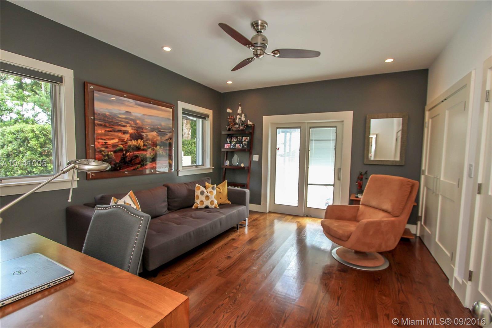 Hollywood Lakes Sec 1-32 - Residential