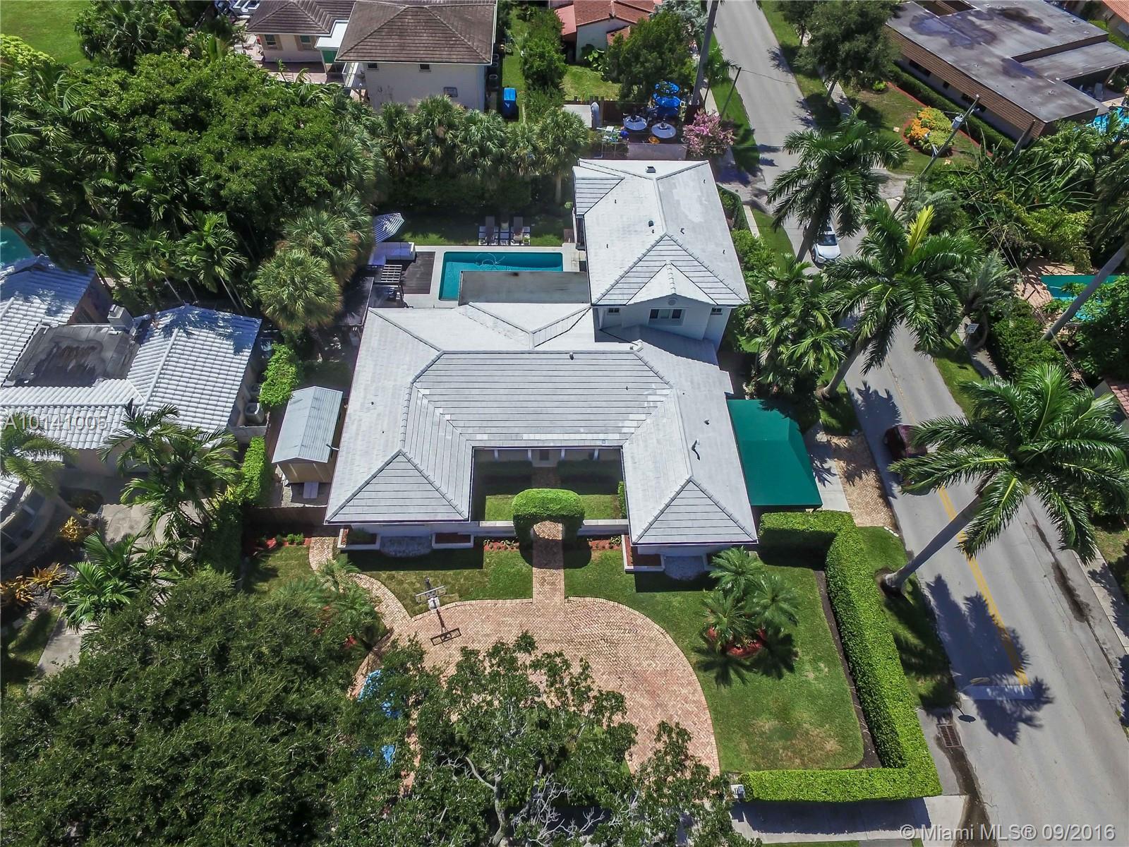 Hollywood Lakes Sec 1-32 - Residential