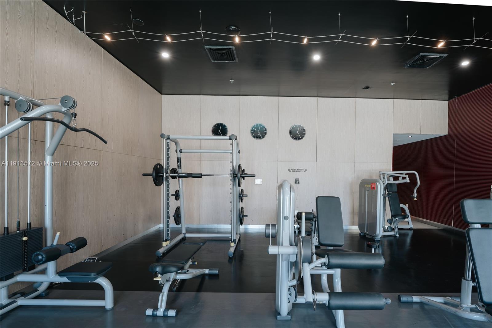 BEACHWALK CONDOMINIUM - Residential