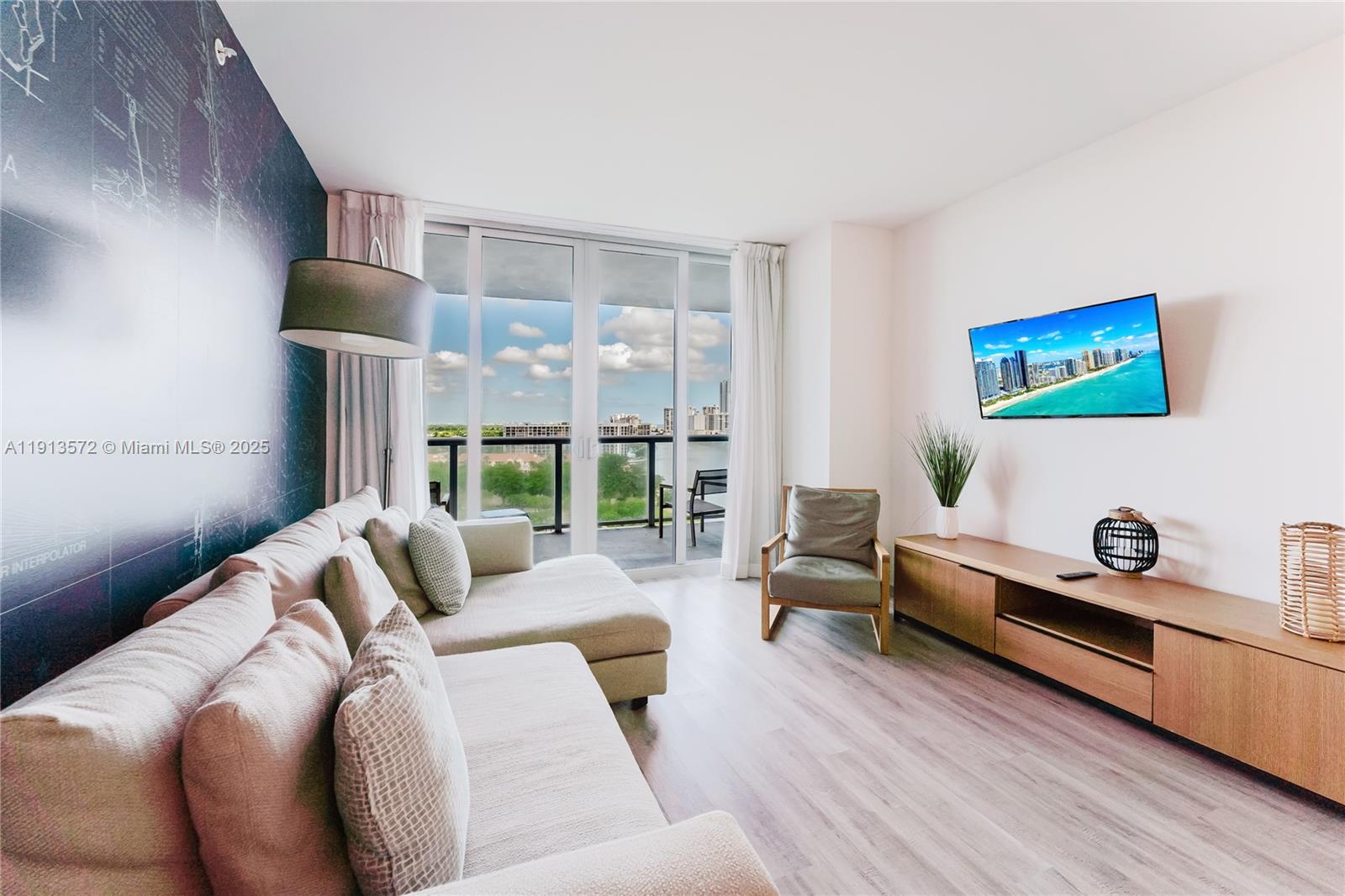 BEACHWALK CONDOMINIUM - Residential