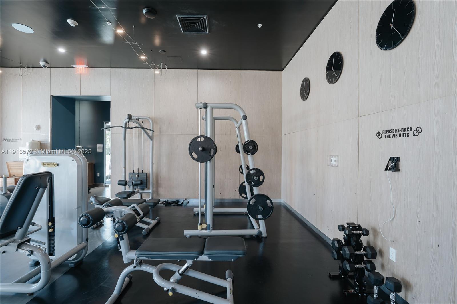 BEACHWALK CONDOMINIUM - Residential