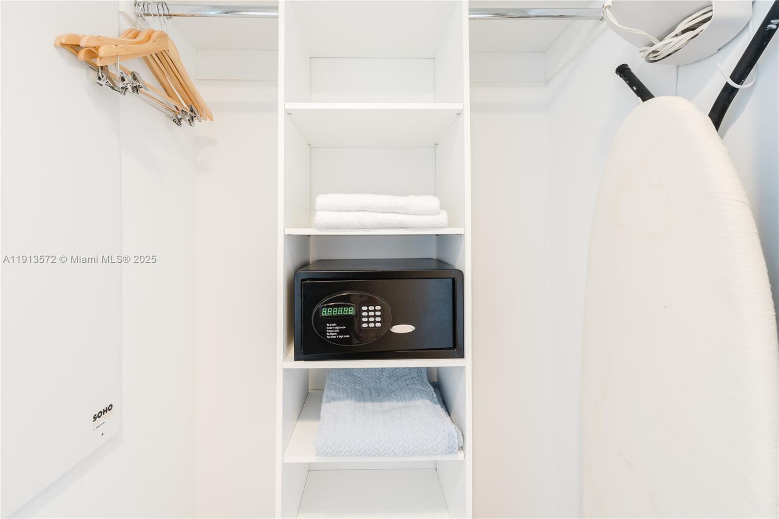 BEACHWALK CONDOMINIUM - Residential