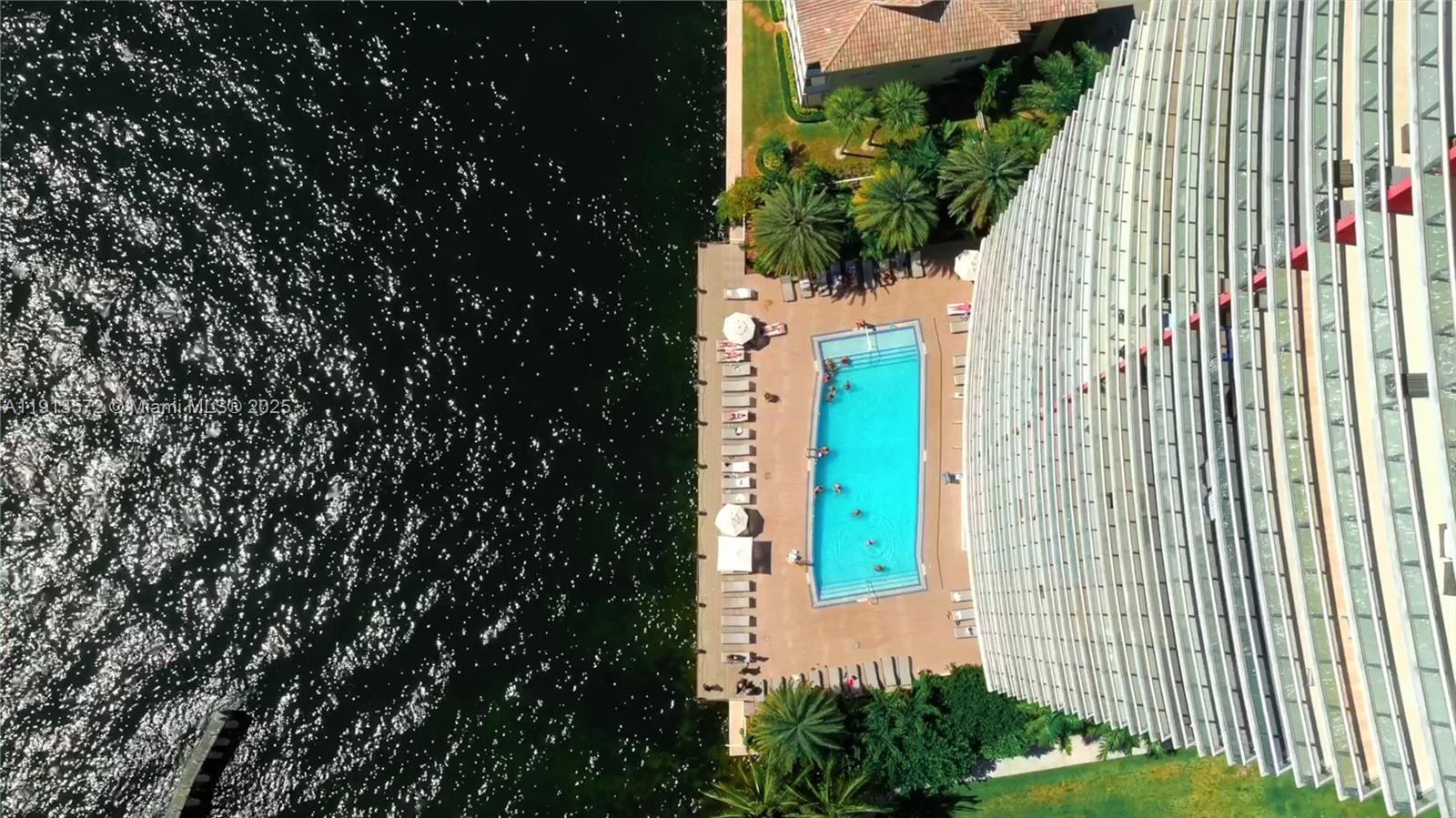 BEACHWALK CONDOMINIUM - Residential