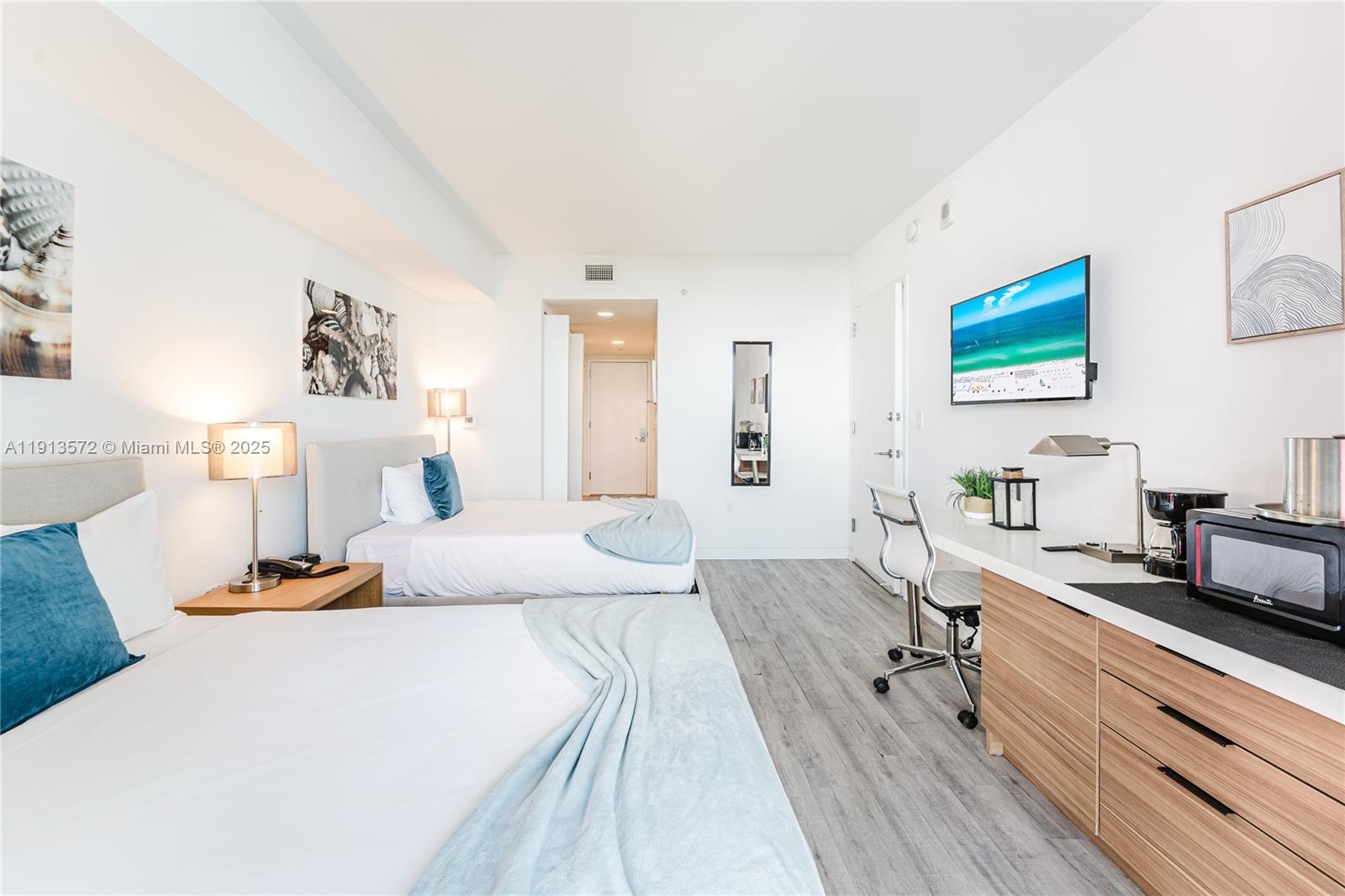 BEACHWALK CONDOMINIUM - Residential