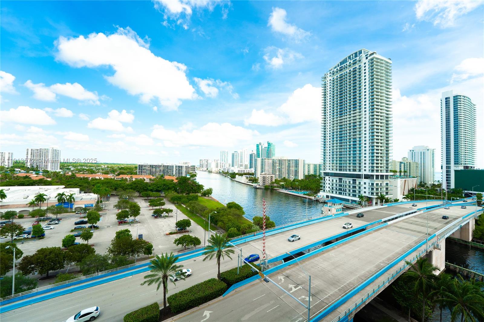 BEACHWALK CONDOMINIUM - Residential