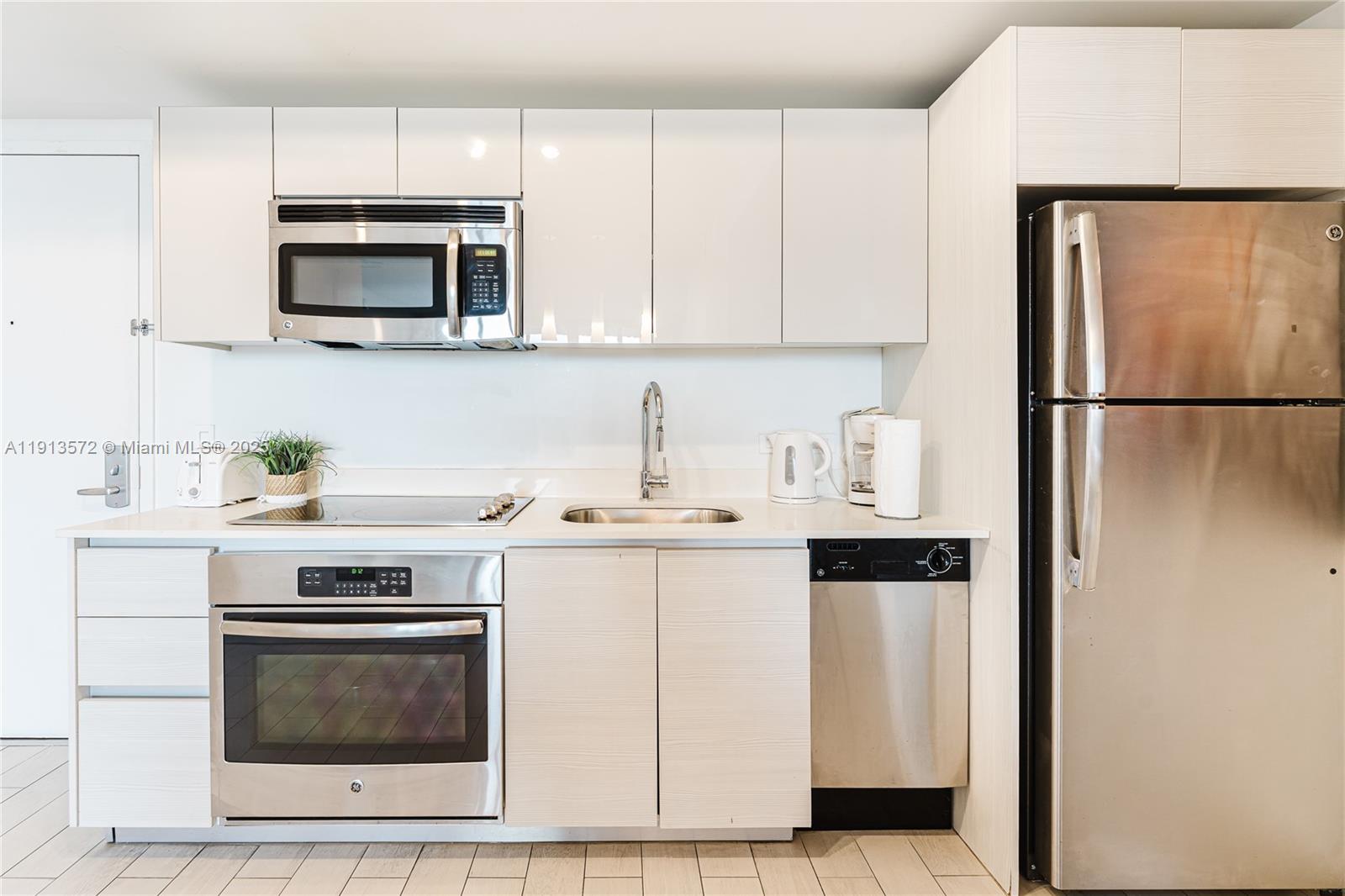 BEACHWALK CONDOMINIUM - Residential