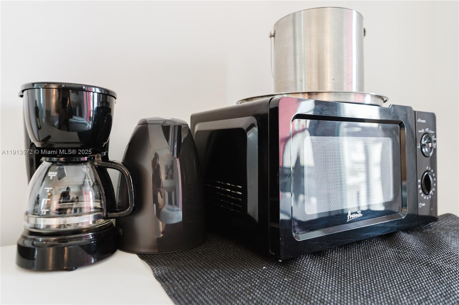 BEACHWALK CONDOMINIUM - Residential