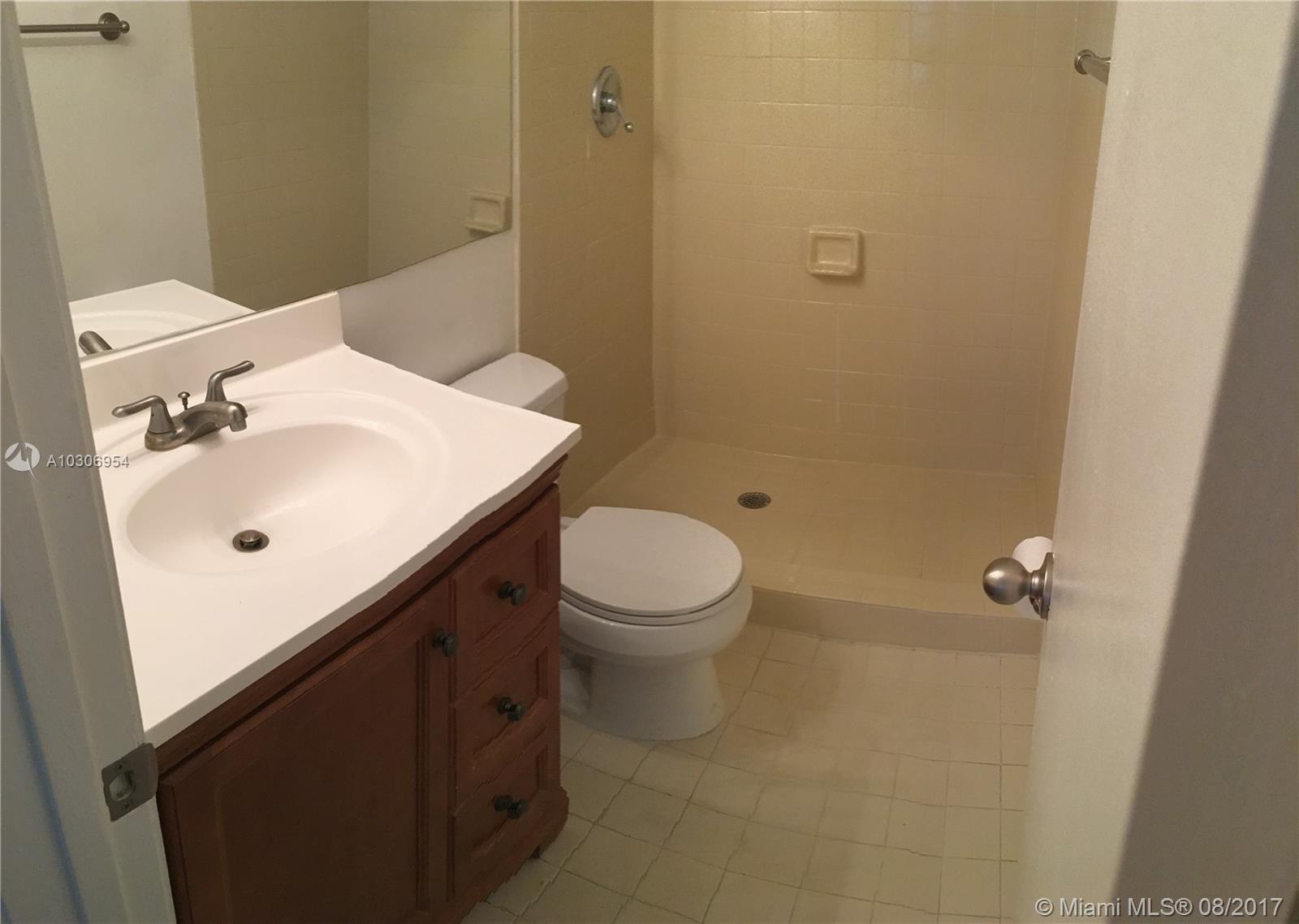 SERENITY ON THE RIVER CON - Residential Lease