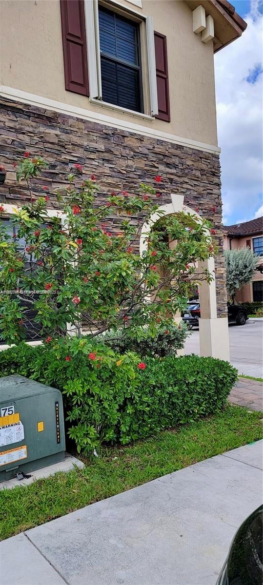 BELLAGIO VILLAS - Residential Lease