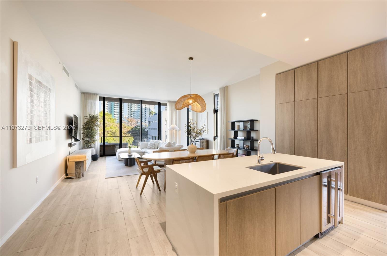 3156 SW 27th Ave 305