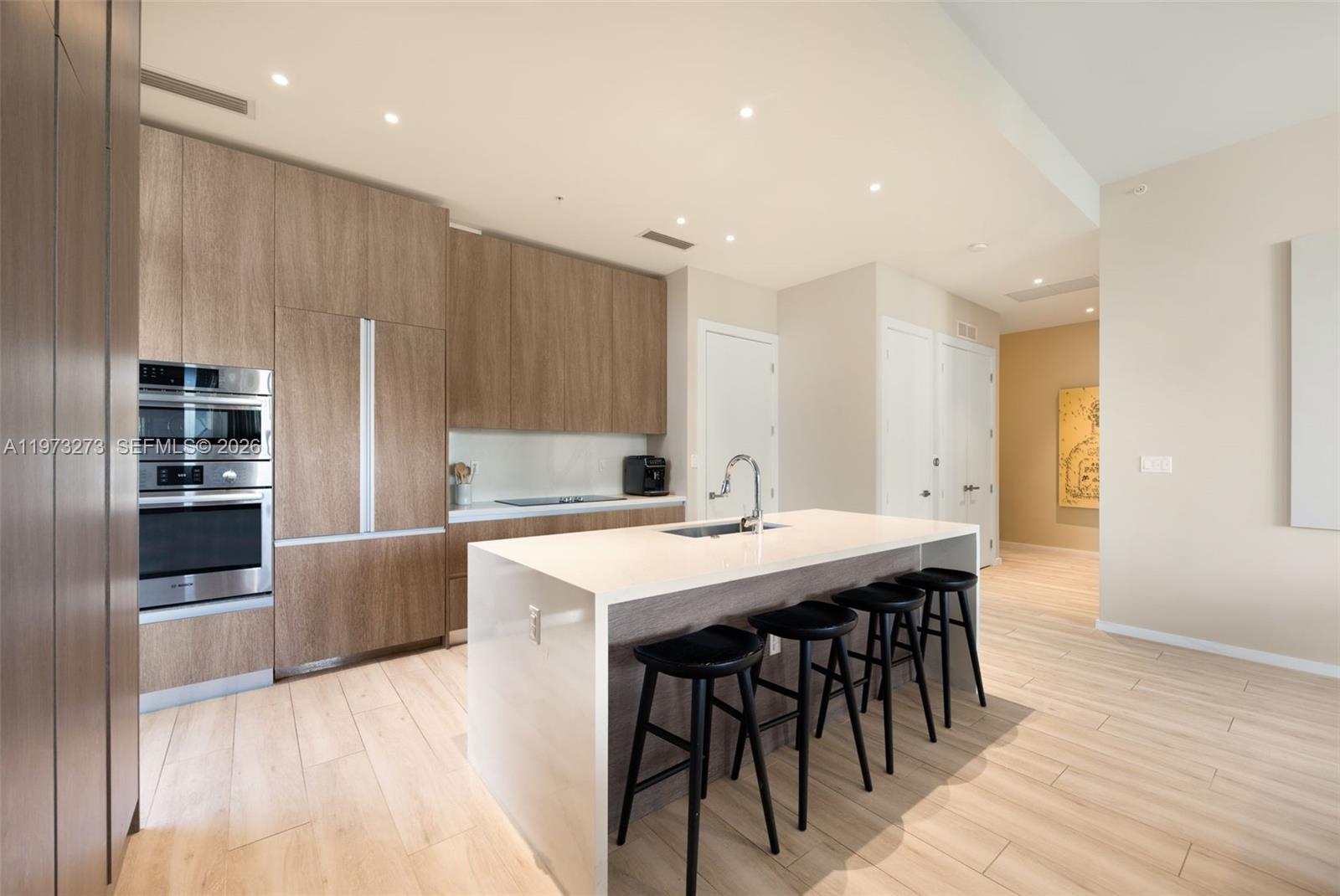 3156 SW 27th Ave 305