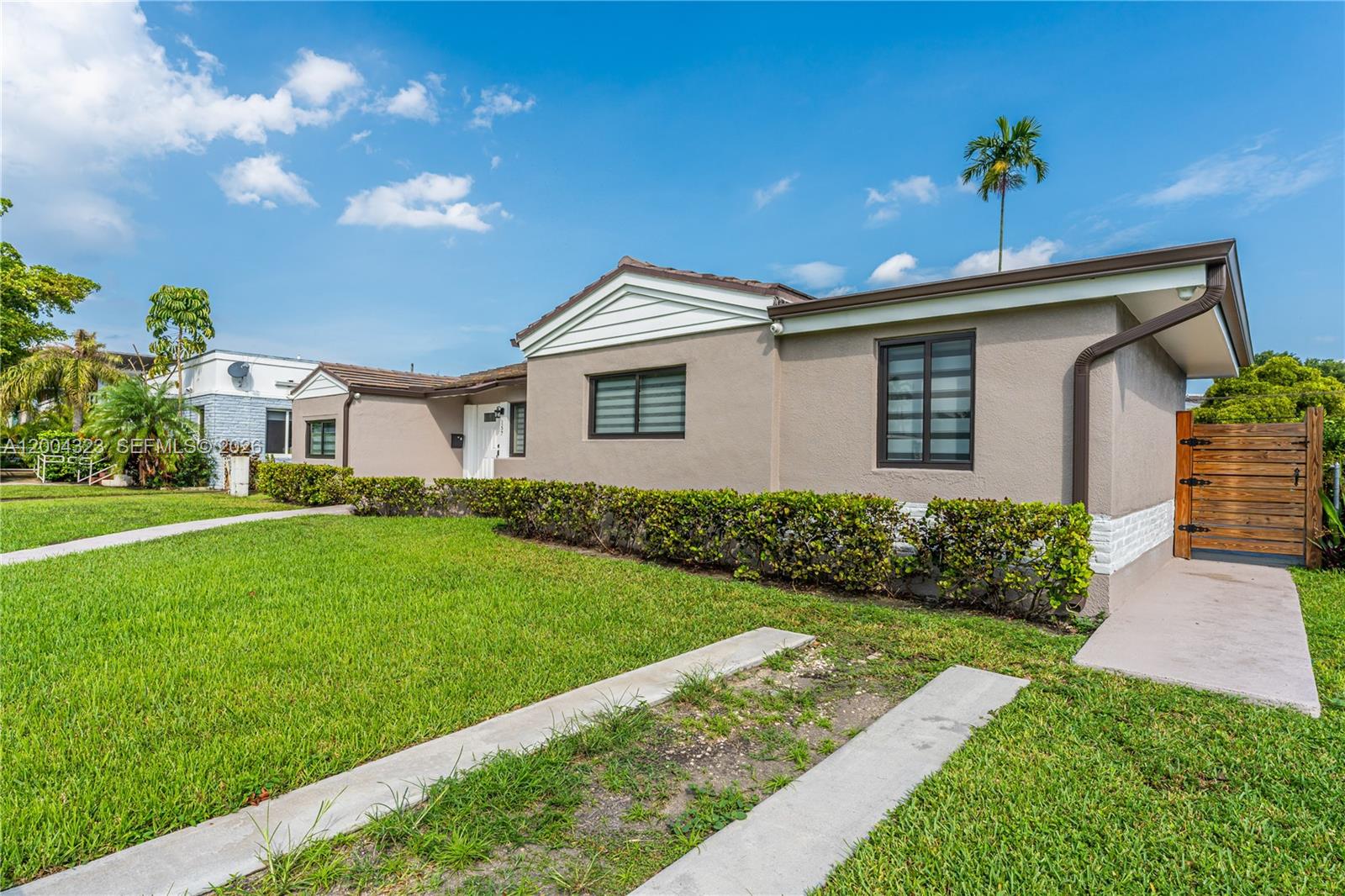 157 CURTISS PKWY