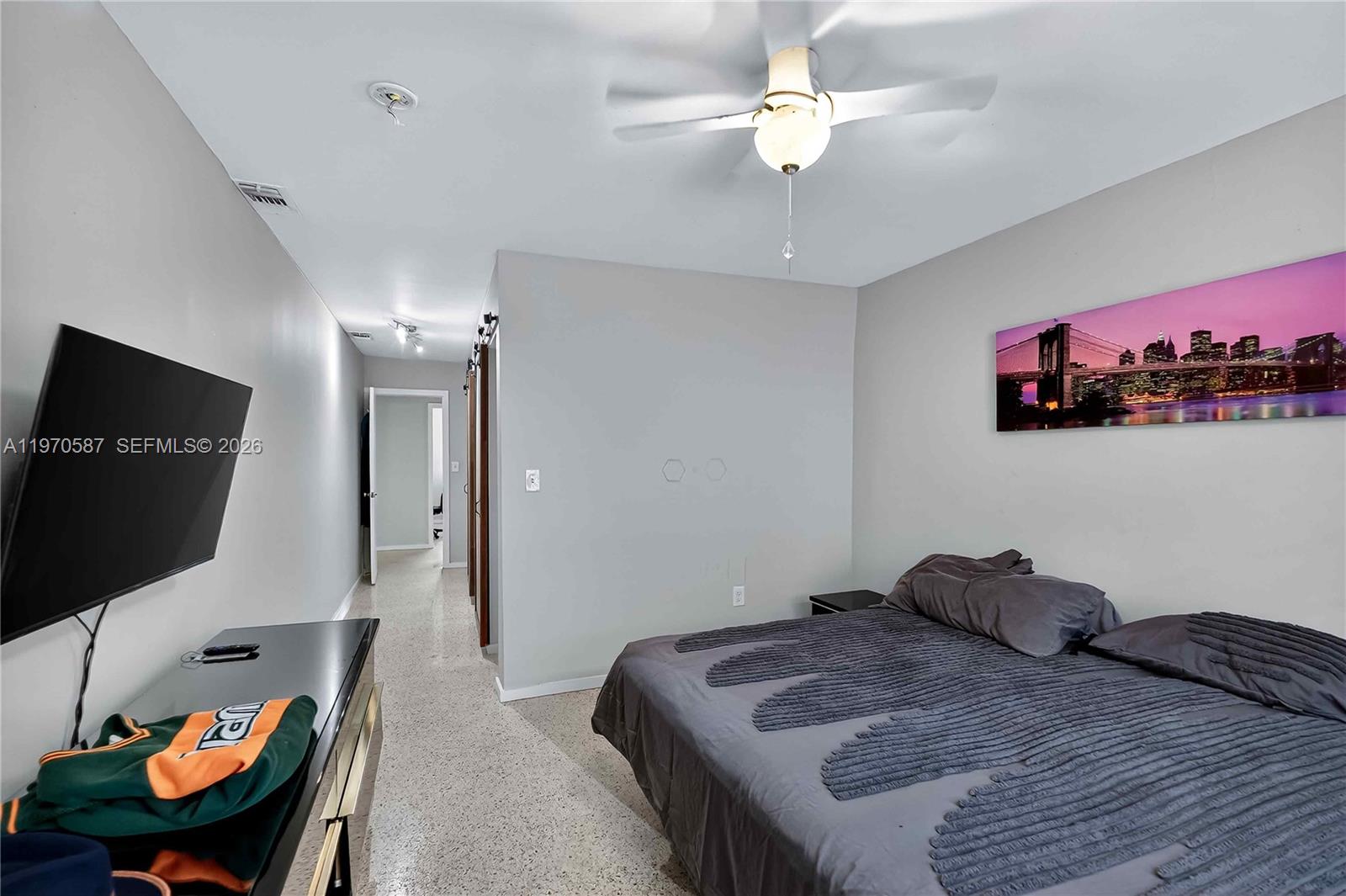 EL JARDIN - Residential Income