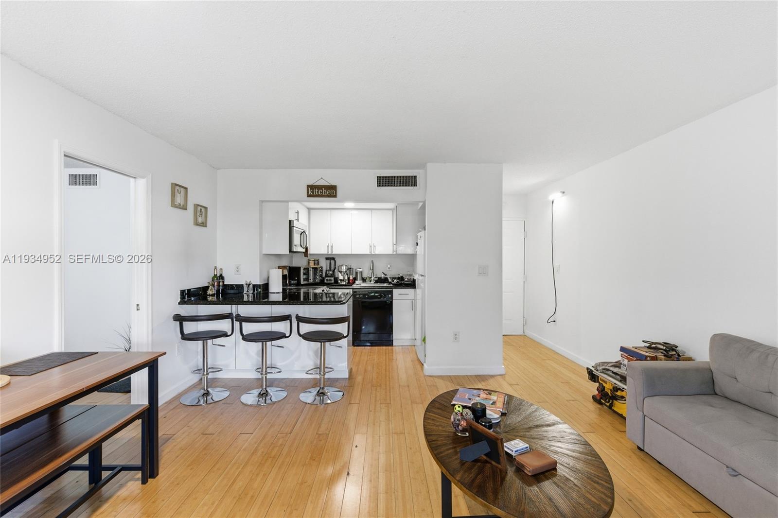 THE TWELVE CONDO - Residential