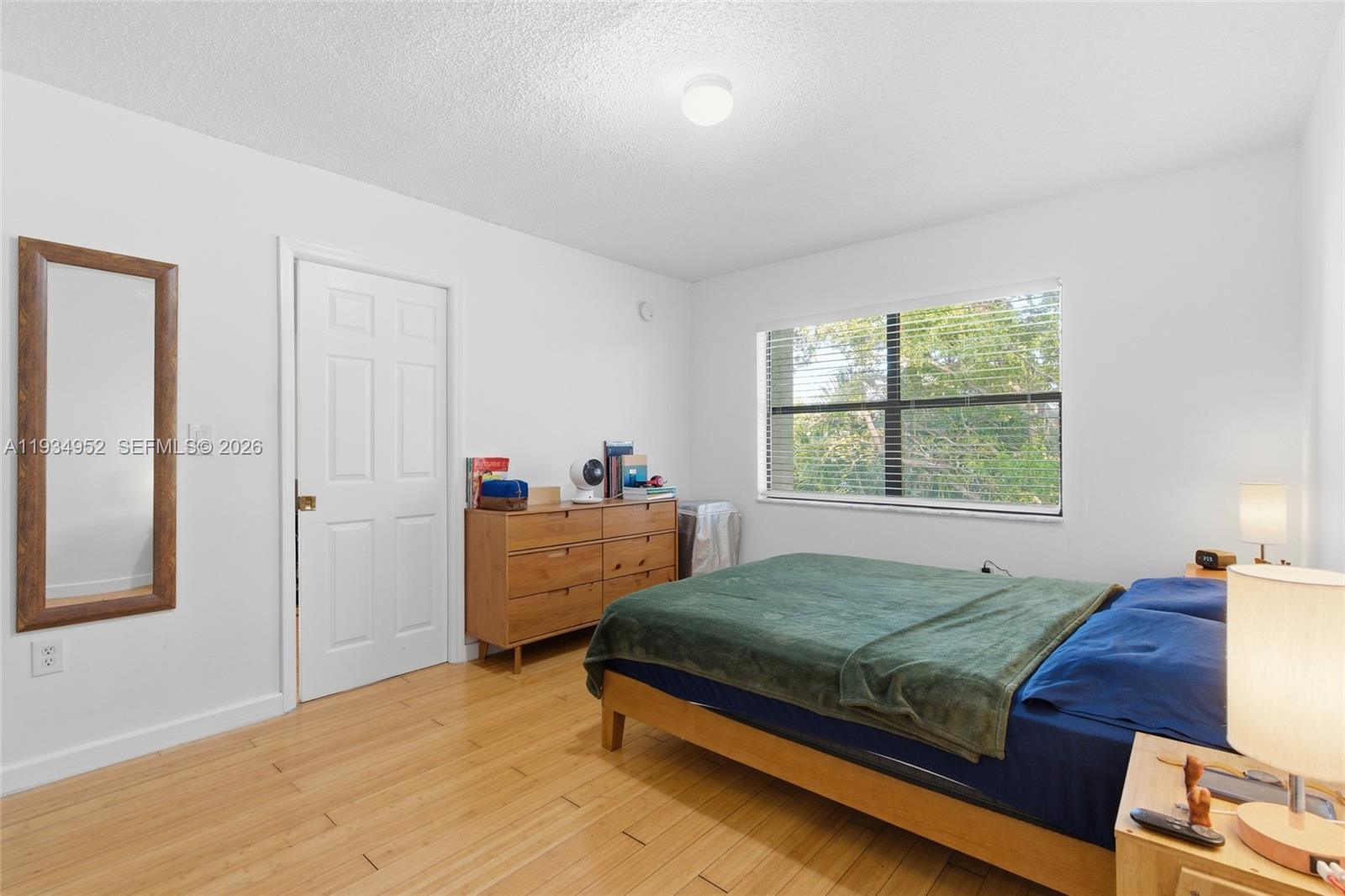 THE TWELVE CONDO - Residential