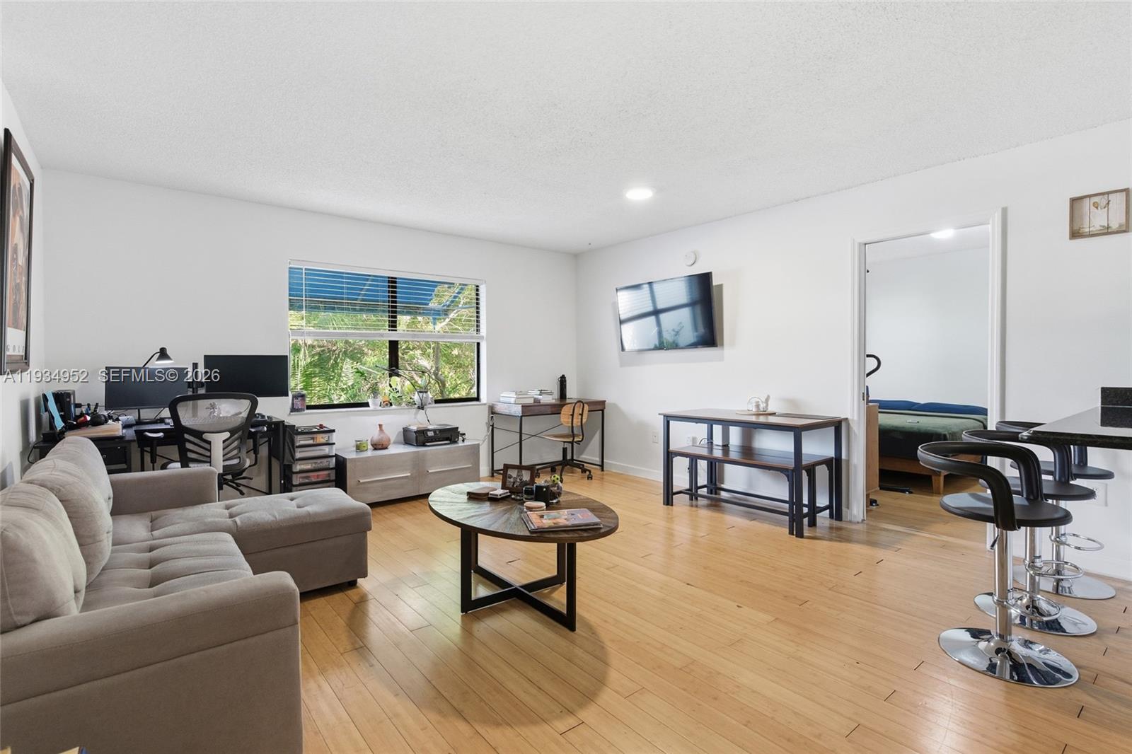 THE TWELVE CONDO - Residential